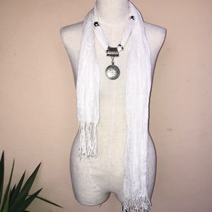 Jewelry scarf 🧣 !!